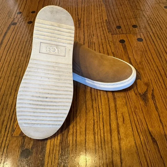 Ugg Slip On Suede Sneakers Women’s - size 8 - Picture 6 of 8